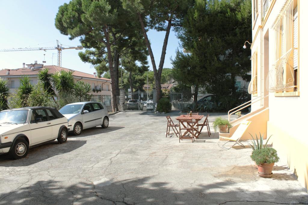 Pino Marittimo Bed and Breakfast Civitanova Marche Εξωτερικό φωτογραφία