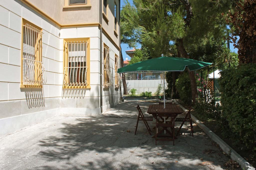 Pino Marittimo Bed and Breakfast Civitanova Marche Εξωτερικό φωτογραφία