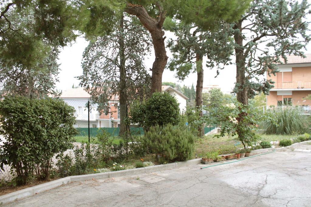 Pino Marittimo Bed and Breakfast Civitanova Marche Εξωτερικό φωτογραφία